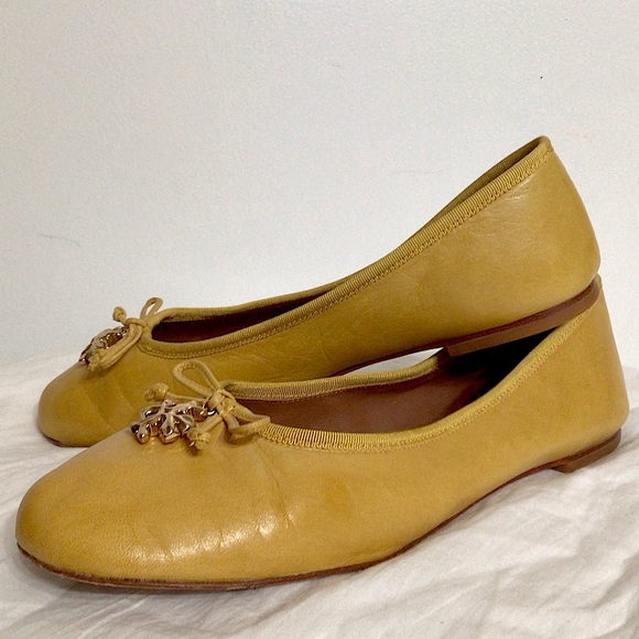 SOLD SOLD* TORY BURCH(8M) WOMEN’S Tory Charm Ballet Flats, Super fine Leather. - Picture 9 of 12